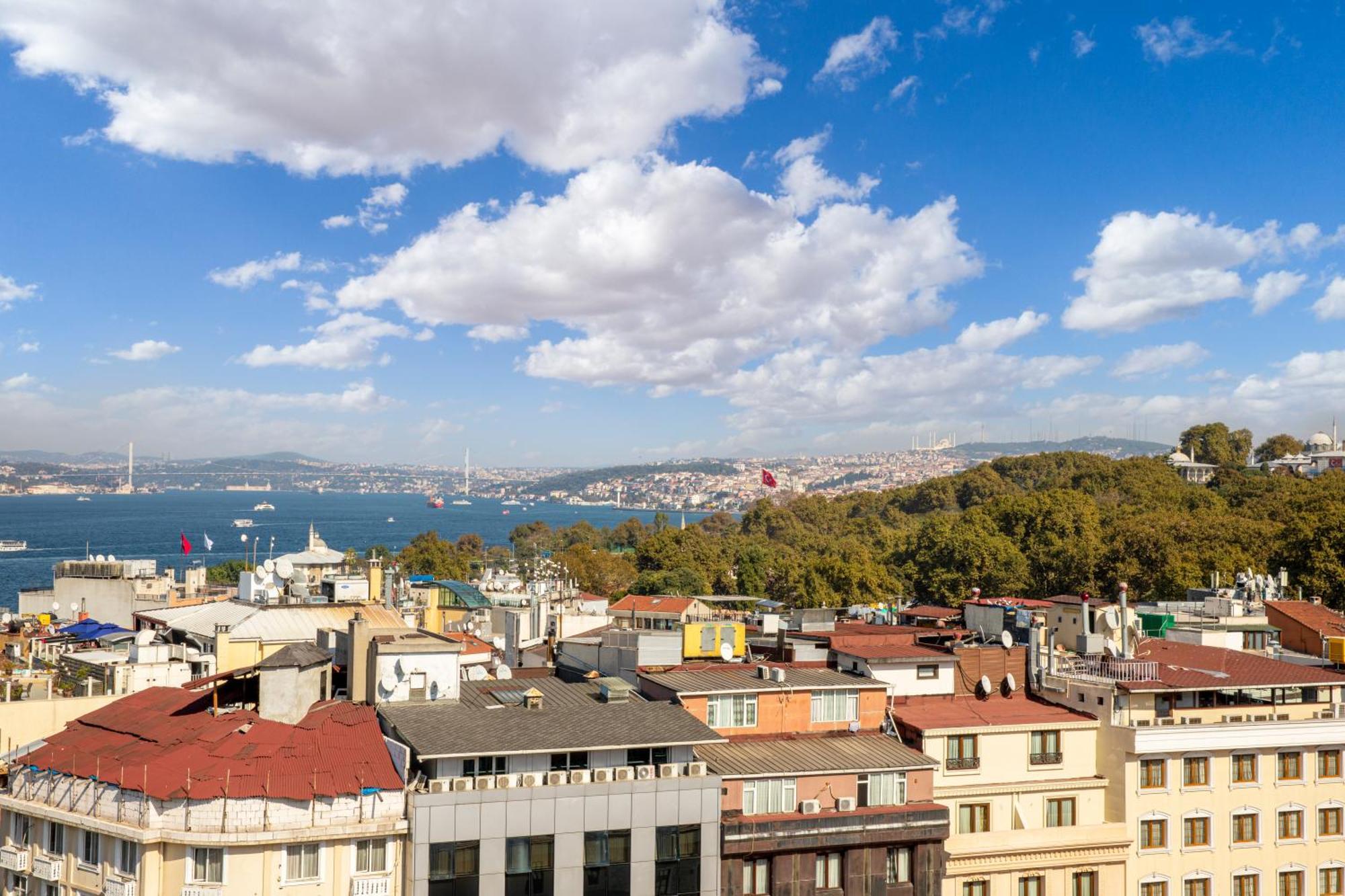 Levni Hotel & Spa - Special Category Istanbul Eksteriør bilde View of the Bosphorus from the Galata Tower